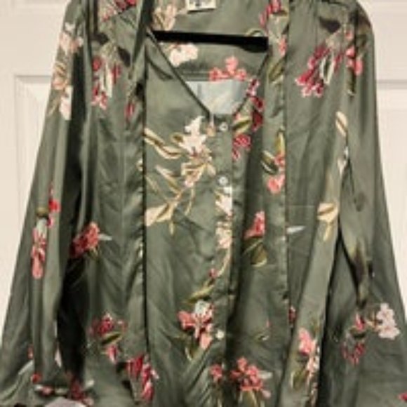 Tops - show me your mumu blouse